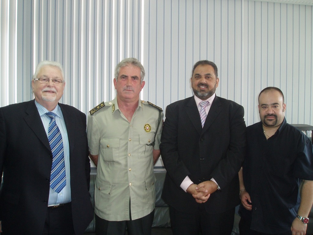 L-R: Lord Maginnis, TRNC Head of Police Günay Ozan, Lord Ahmet, & Embargoed! chair Fevzi Hussein, working together to track down Securitas robbery suspects, May 2008