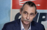 Turkish actor-turned-mayor Erdal Beşikçioğlu jailed pending trial in corruption probe