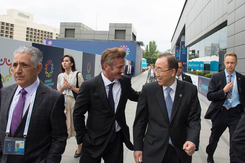 Ban Ki-moon with Sean Penn in Istanbul after screening of new movie The Last Face, 22 May 16. Photo: WHS