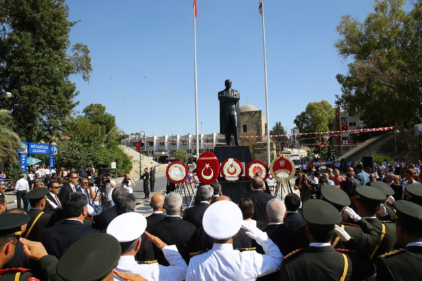 20 Temmuz 2015 remembrance service at Atatürk Statue, Girne Gate, Lefkoşa. Photo by Turkish Embassy 