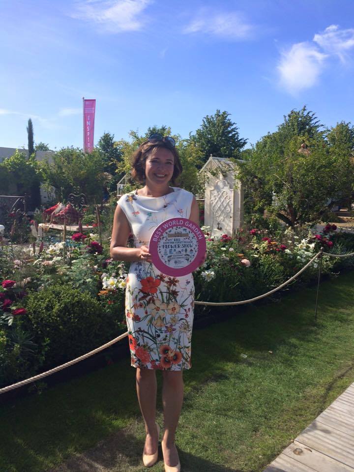 Nilufer Danis with her prize for 'Garden of Paradise' 