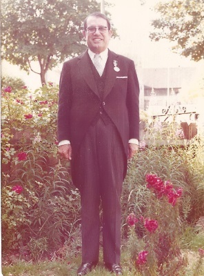 Ömer Faik Müftüzade after receiving the Queen’s Medal for Gallantry in 1975