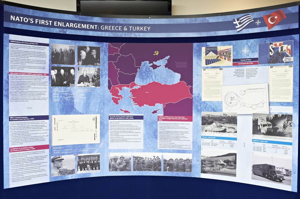 Exhibition panel featuring the military, strategic and public diplomacy contexts of the accession of Greece and Turkey. Photo © NATO